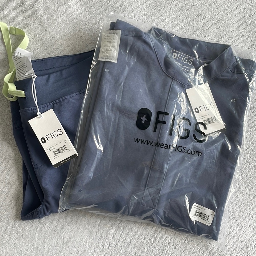 NWT XS Zamora Joggers in Space Navy